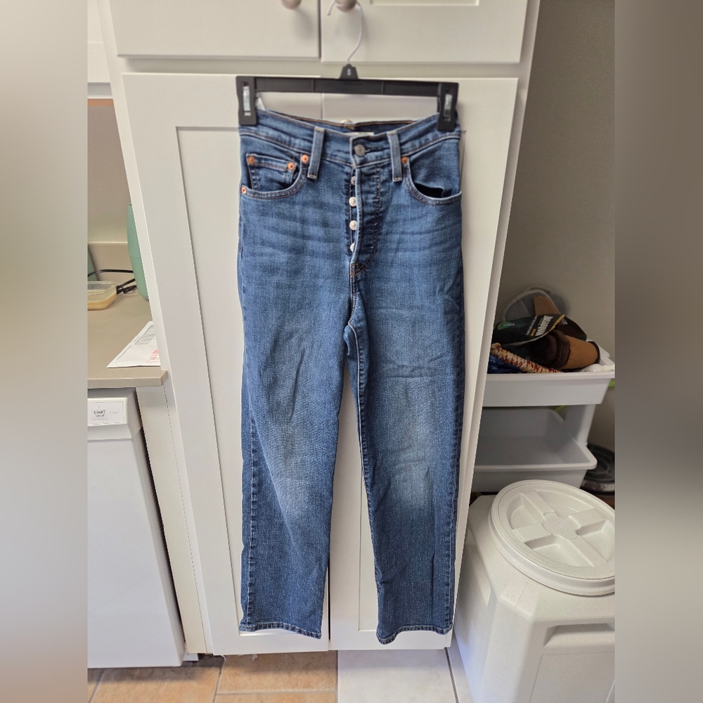 Levis Ribcage Straight